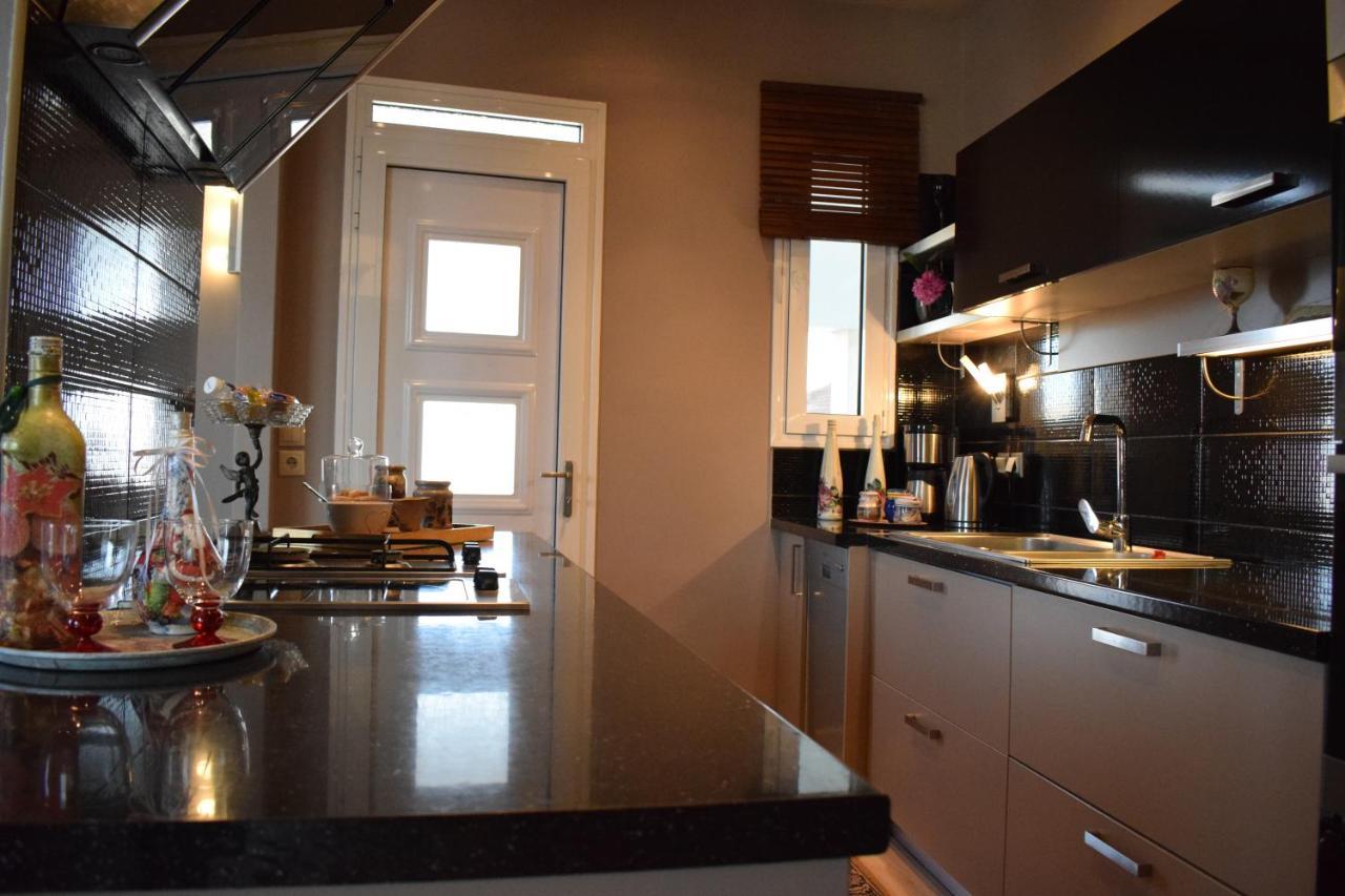 Appartamento Five Stars In Trikala Esterno foto