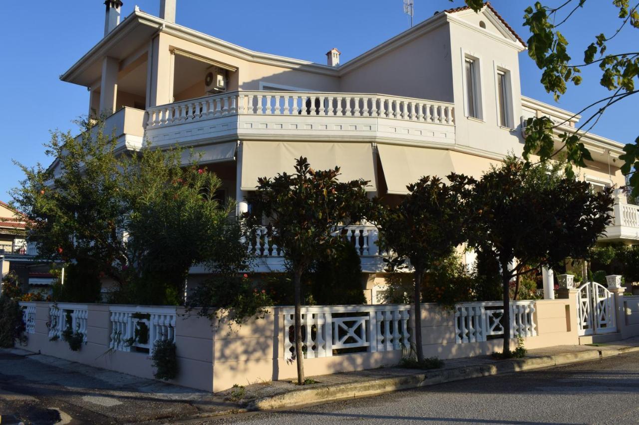 Appartamento Five Stars In Trikala Esterno foto