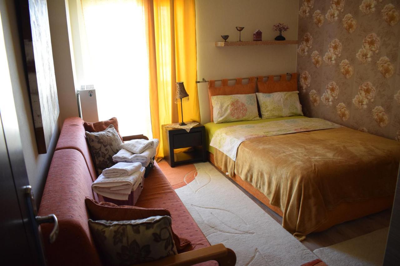 Appartamento Five Stars In Trikala Esterno foto